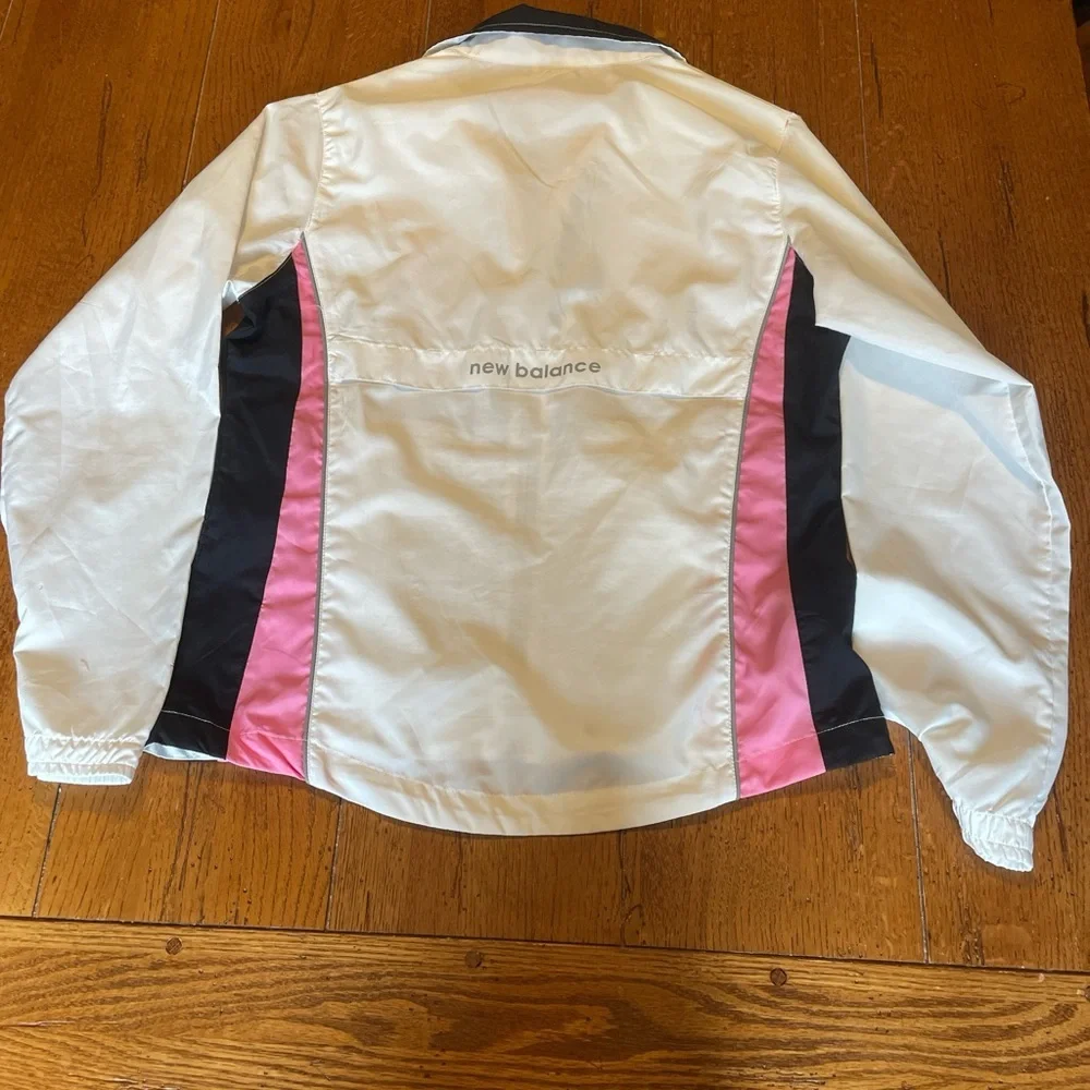 Breast Cancer Awareness New Balance Women's White and Pink Jacket - Picture 4 of 5